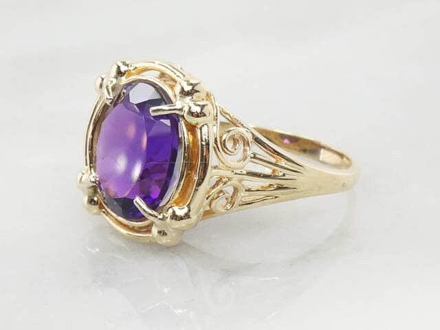 Vintage 14k Yellow Gold Oval Natural Purple Amethyst Ring, February Birthstone Size 7.75