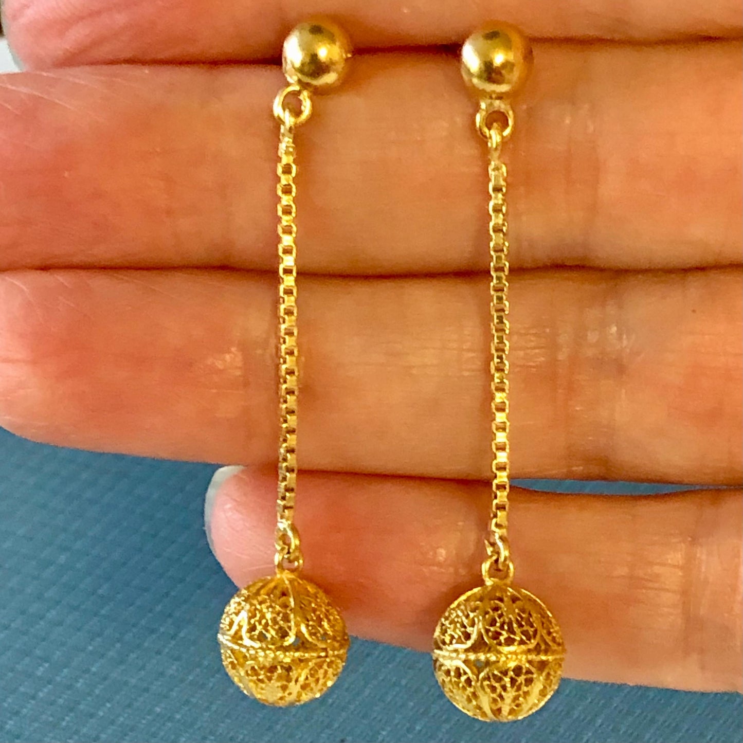 Vintage 18k Yellow Gold Filigree Ball Dangle Earrings 1.25"