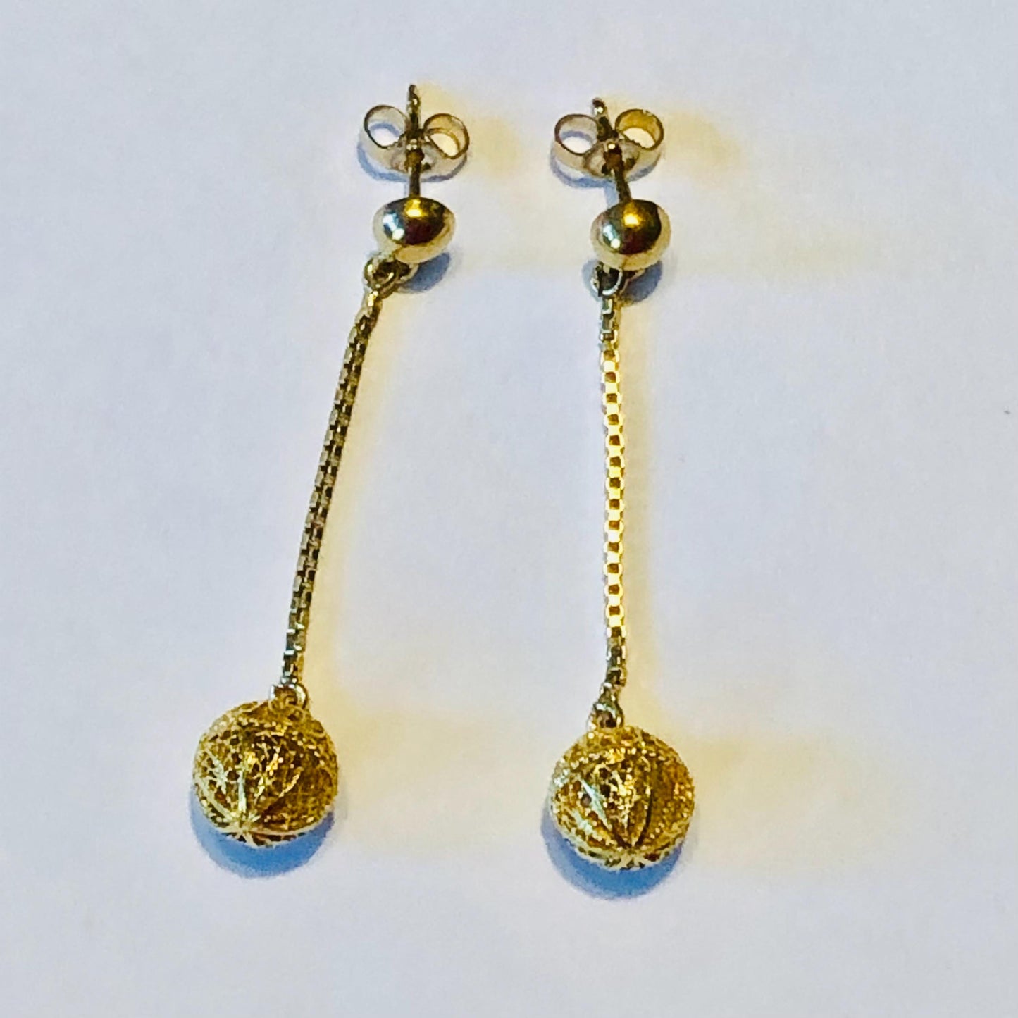 Vintage 18k Yellow Gold Filigree Ball Dangle Earrings 1.25"