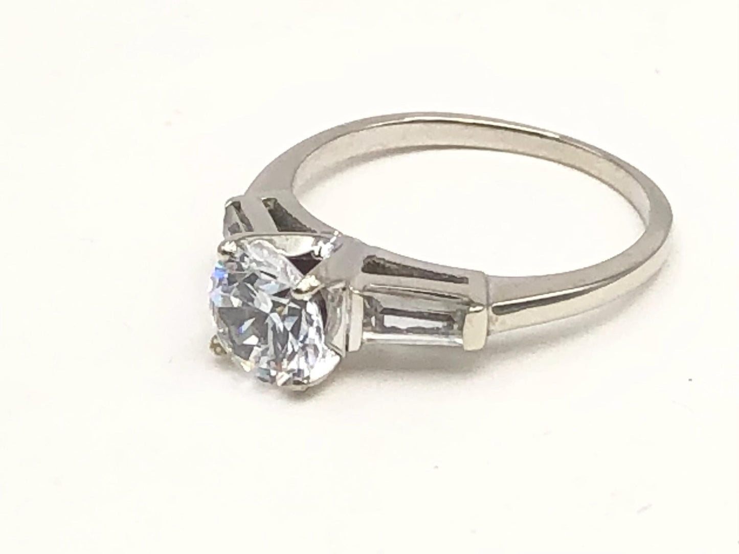 Vintage 14k White Gold Engagement Ring: Round CZ & Sapphire Baguettes, Size 7