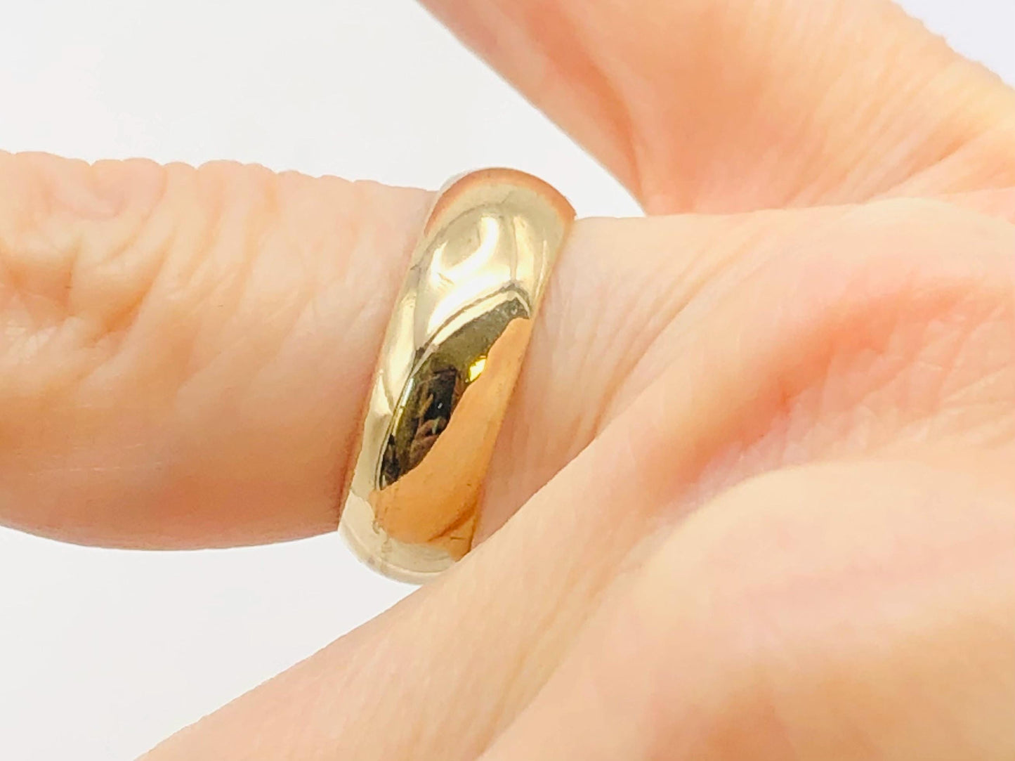 Vintage 14k Solid Yellow Gold 5.9 mm Wide Wedding Band Size 5