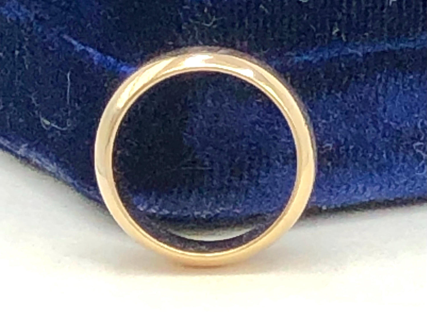 Vintage 14k Solid Yellow Gold 5.9 mm Wide Wedding Band Size 5