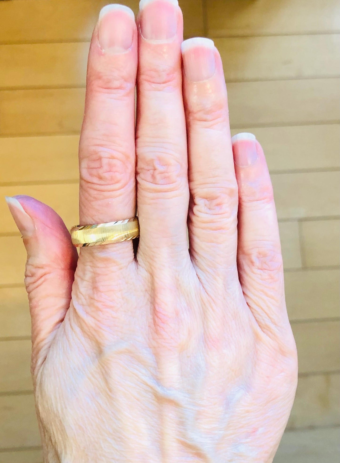 Vintage 10k Yellow Gold Wedding Band 6 mm Solid Gold Wedding Ring - Men's Wedding Band - Size 10