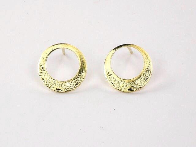 Vintage 18k Yellow Gold Engraved Stud Earrings ,Solid Gold Circle Earrings, Disc Studs with Post Backs