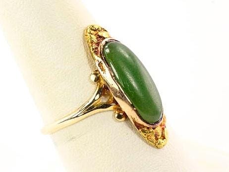 Vintage 10k & 24k Gold Oval Green Glass and Genuine Gold Nugget Ring, Jade Look Everyday Ring, Size 8.25