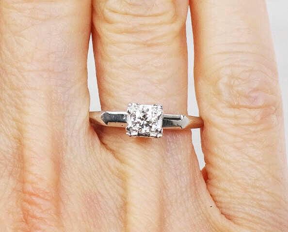 Vintage 14k White Gold Round Solitaire Diamond Ring Approx .25 Carats Natural Diamond Ring Size 8