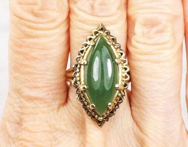 Vintage 14k Yellow Gold Chrysoprase Marquise Ring - Size 6