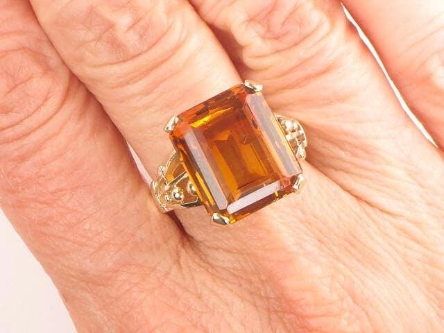 Vintage 10k Gold Citrine Ring: 8 CT Rectangle Cut November Birthstone, Size 6