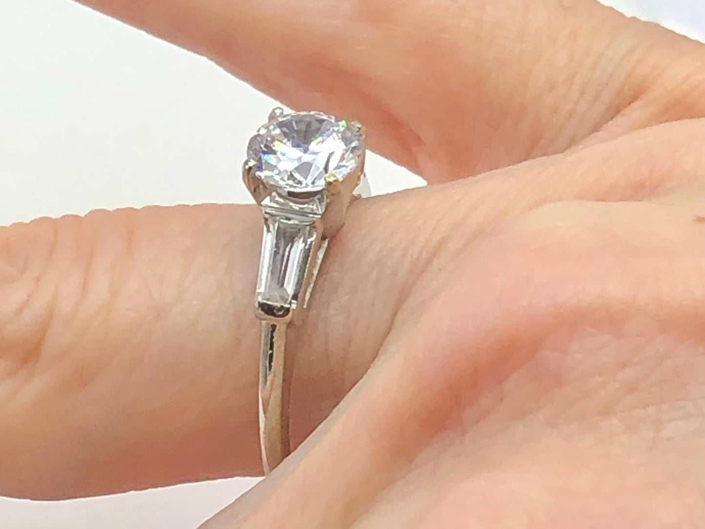 Vintage 14k White Gold Engagement Ring: Round CZ & Sapphire Baguettes, Size 7