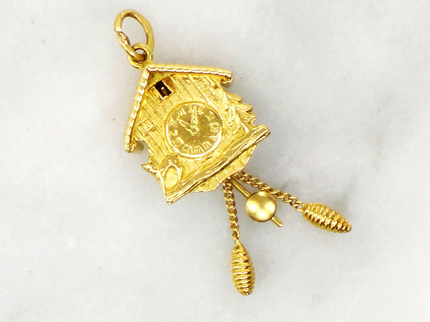 Vintage 18k Yellow Gold Cuckoo Clock Charm Pendant, Moving Clock Charm, Bavaria Germany Travel Charm
