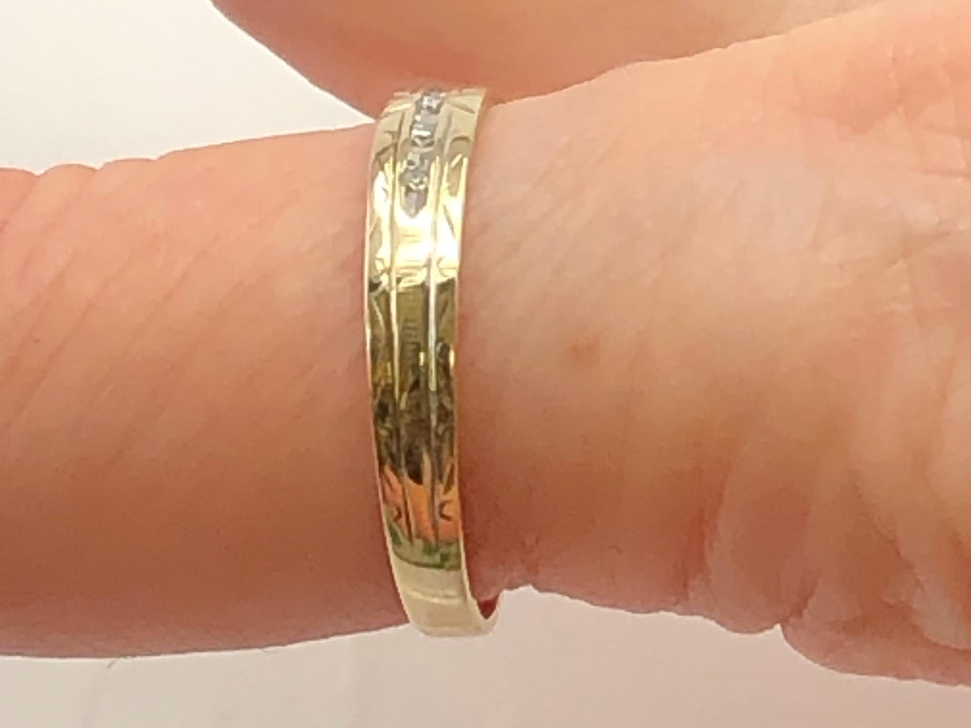 Diamond Wedding Band - Vintage Solid 10k Yellow Gold - Stacking Ring - Size 8.75 - Fine Jewelry