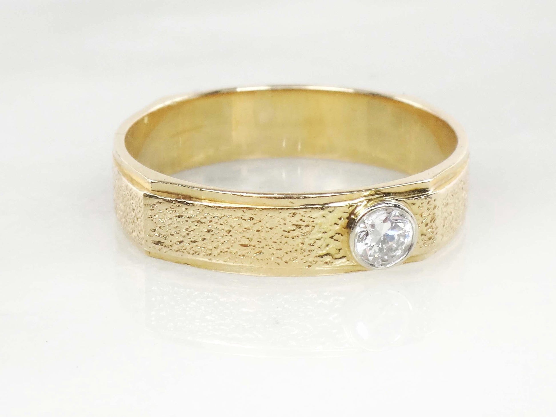 Vintage 14k Yellow Gold Diamond Solitaire Wedding Band - Size 12 3/4