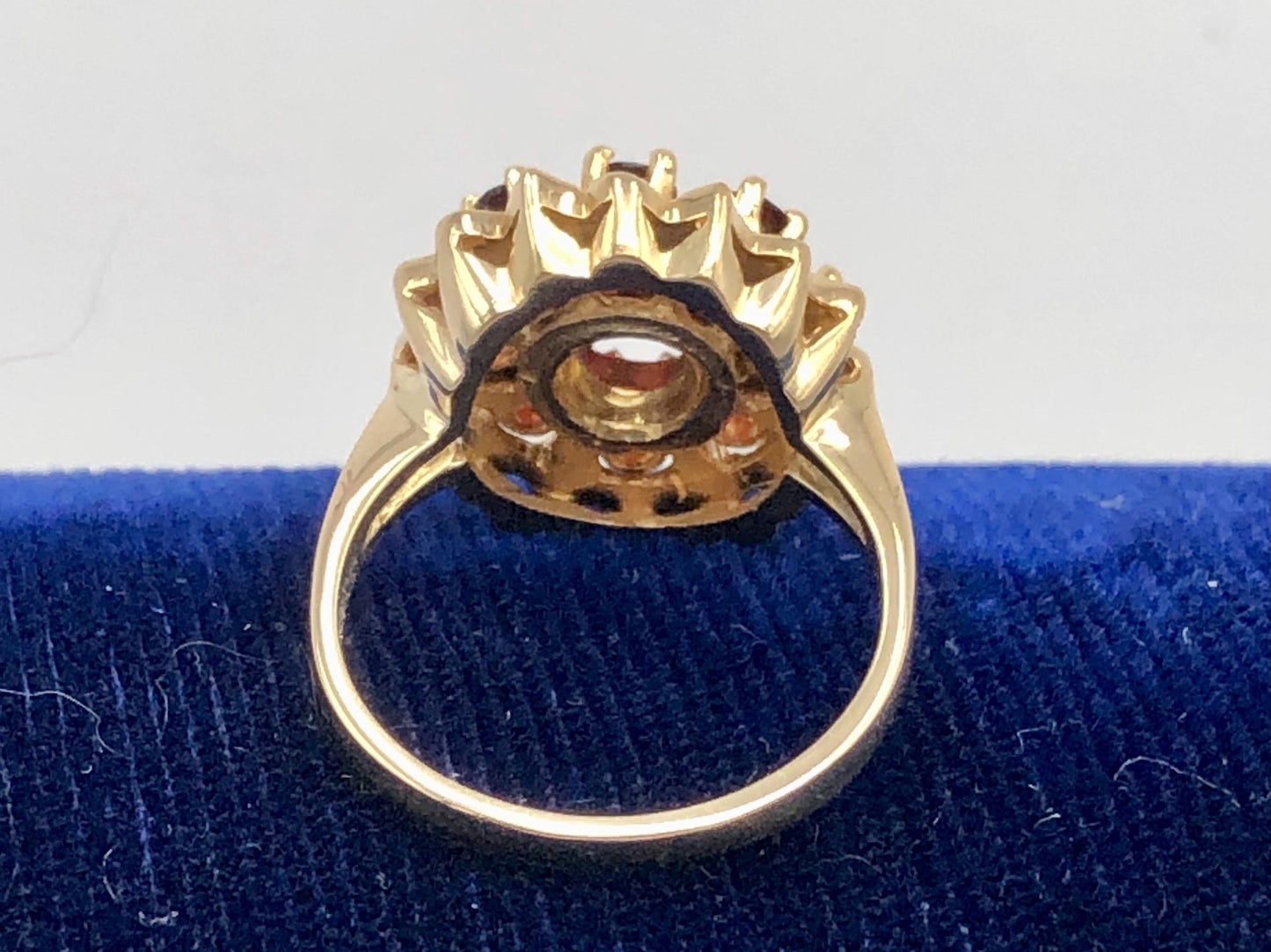 Vintage 14k Yellow Gold Garnet Cluster Ring: Black Enamel Floral Design, Size 7