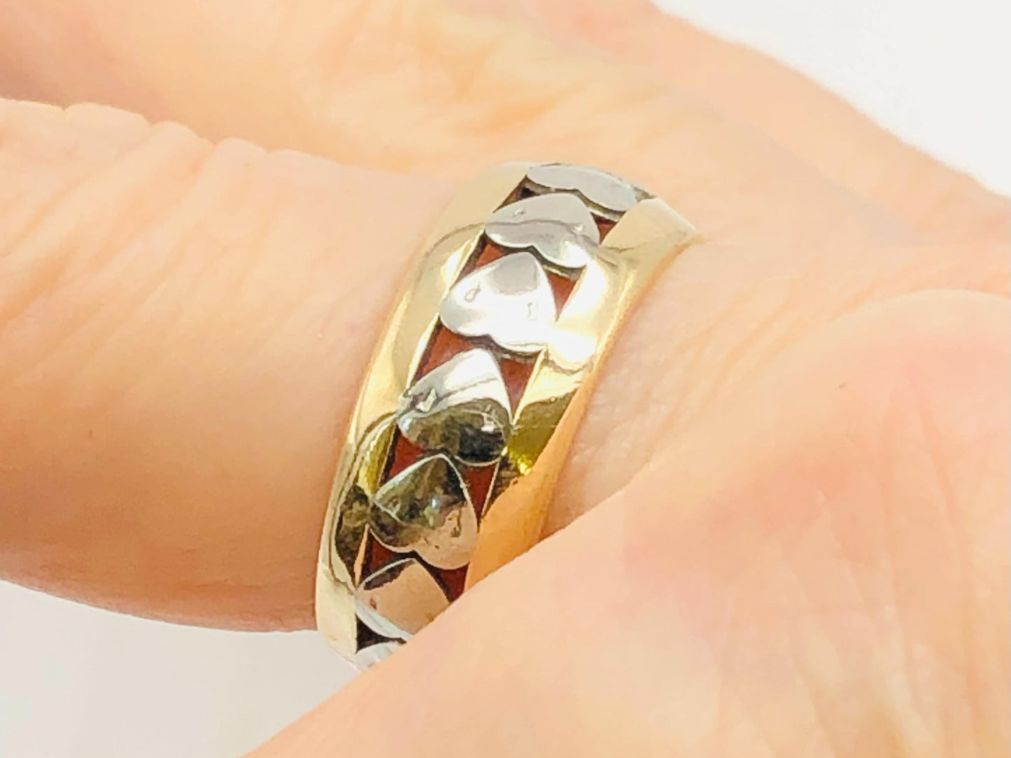 Vintage 14k Gold Hearts Wedding Band - 7.7 MM Wide Two Tone Heart Ring - Size 6.25