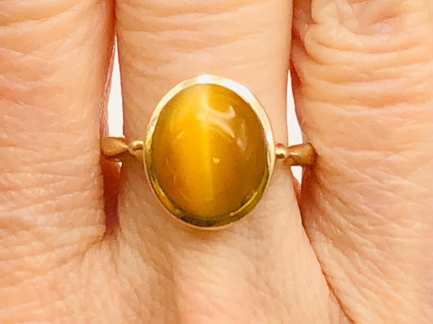 14k Yellow Gold Tiger Eye Ring - Vintage Natural Oval Shaped Gold Gemstone - Size 6 - Fine Jewelry