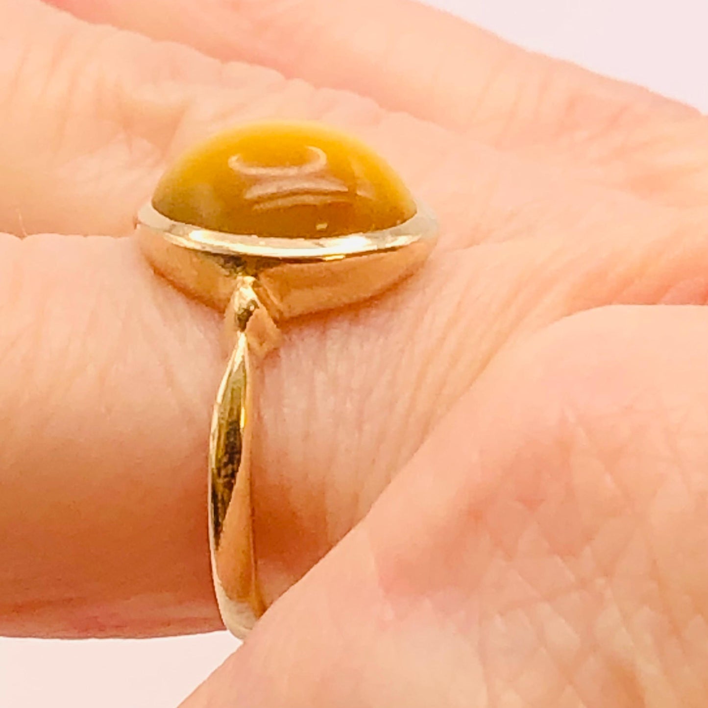 14k Yellow Gold Tiger Eye Ring - Vintage Natural Oval Shaped Gold Gemstone - Size 6 - Fine Jewelry