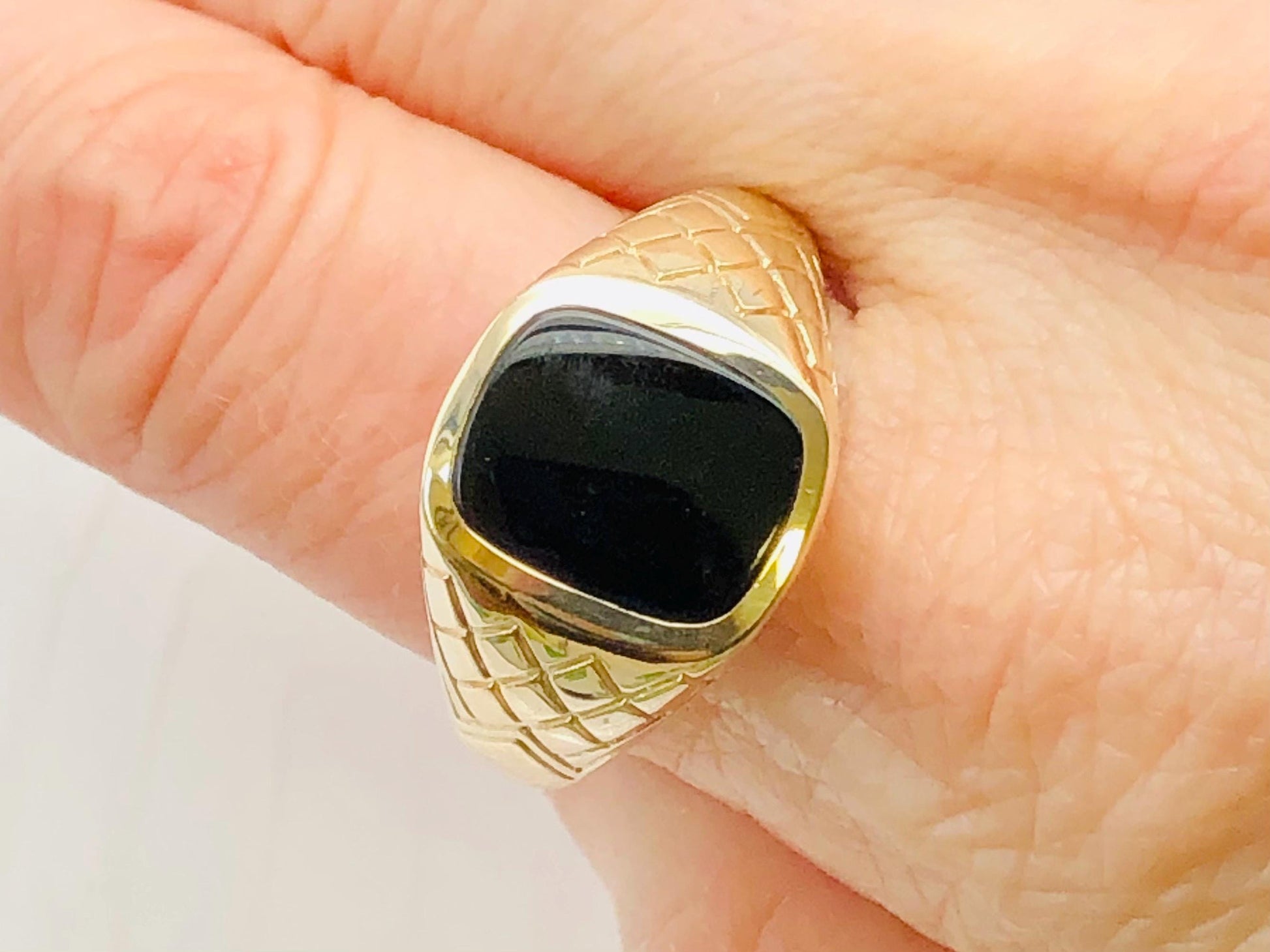 Vintage Solid 10k Yellow Gold Men's Onyx Ring - Black Stone Ring - Size 11
