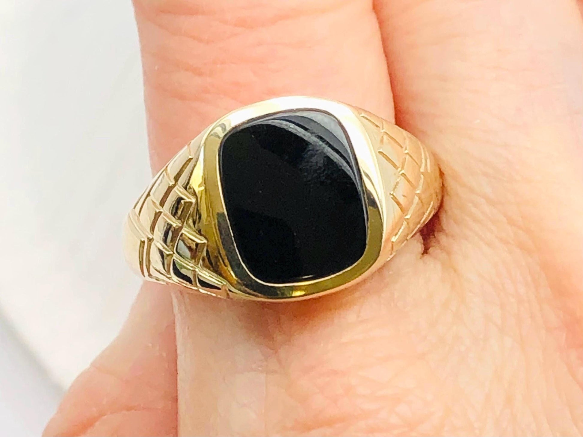 Vintage Solid 10k Yellow Gold Men's Onyx Ring - Black Stone Ring - Size 11