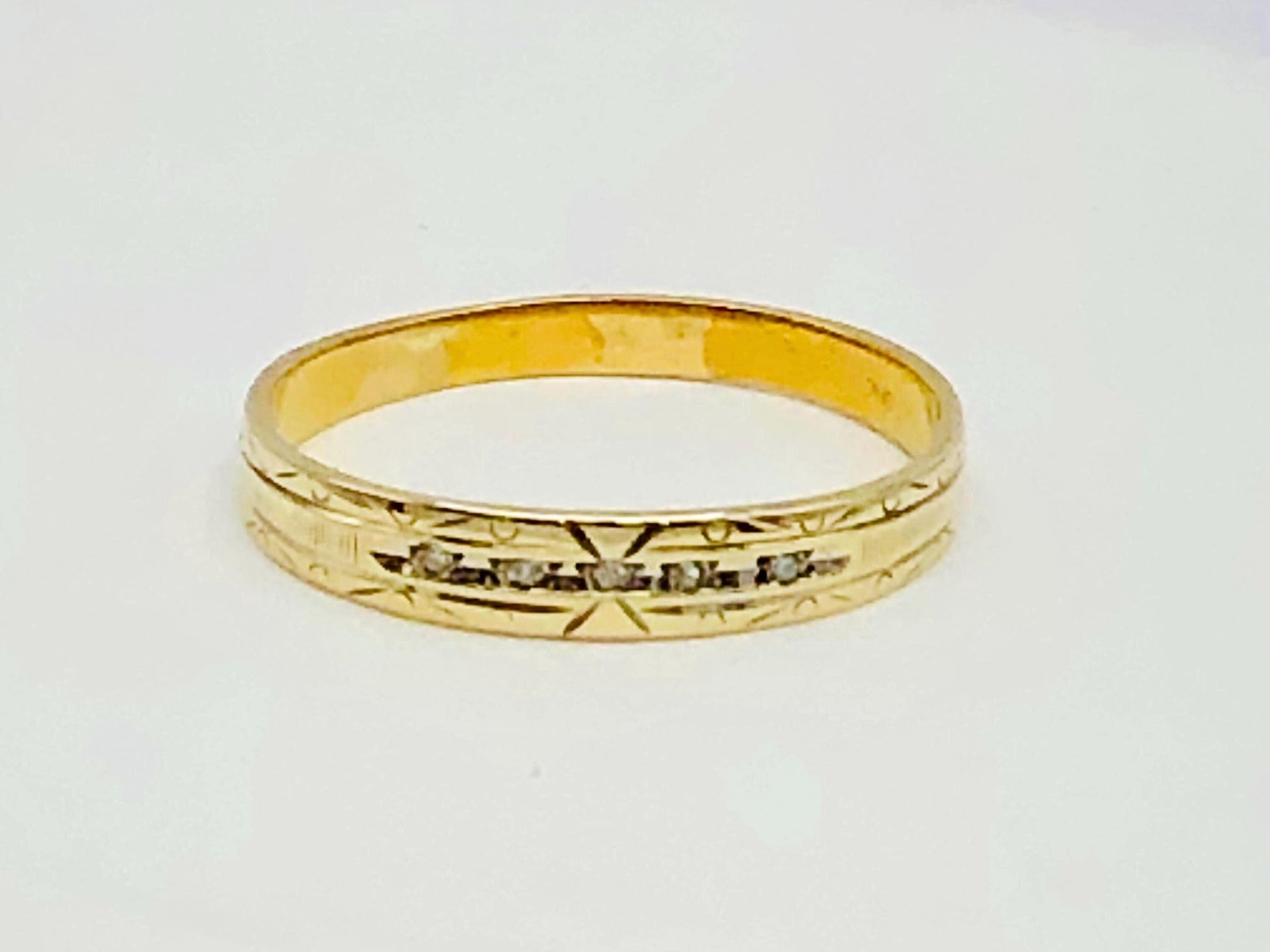 Diamond Wedding Band - Vintage Solid 10k Yellow Gold - Stacking Ring - Size 8.75 - Fine Jewelry