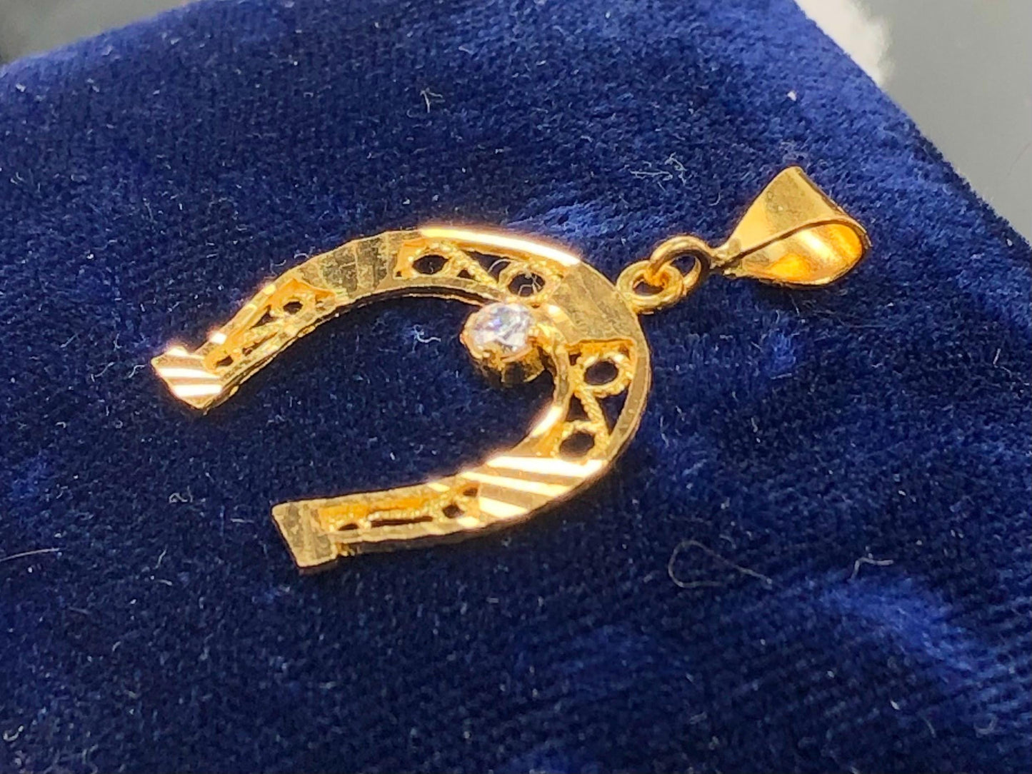 Vintage Solid 21k Yellow Gold Cubic Zirconia Horse Shoe Pendant, Good Luck Charm