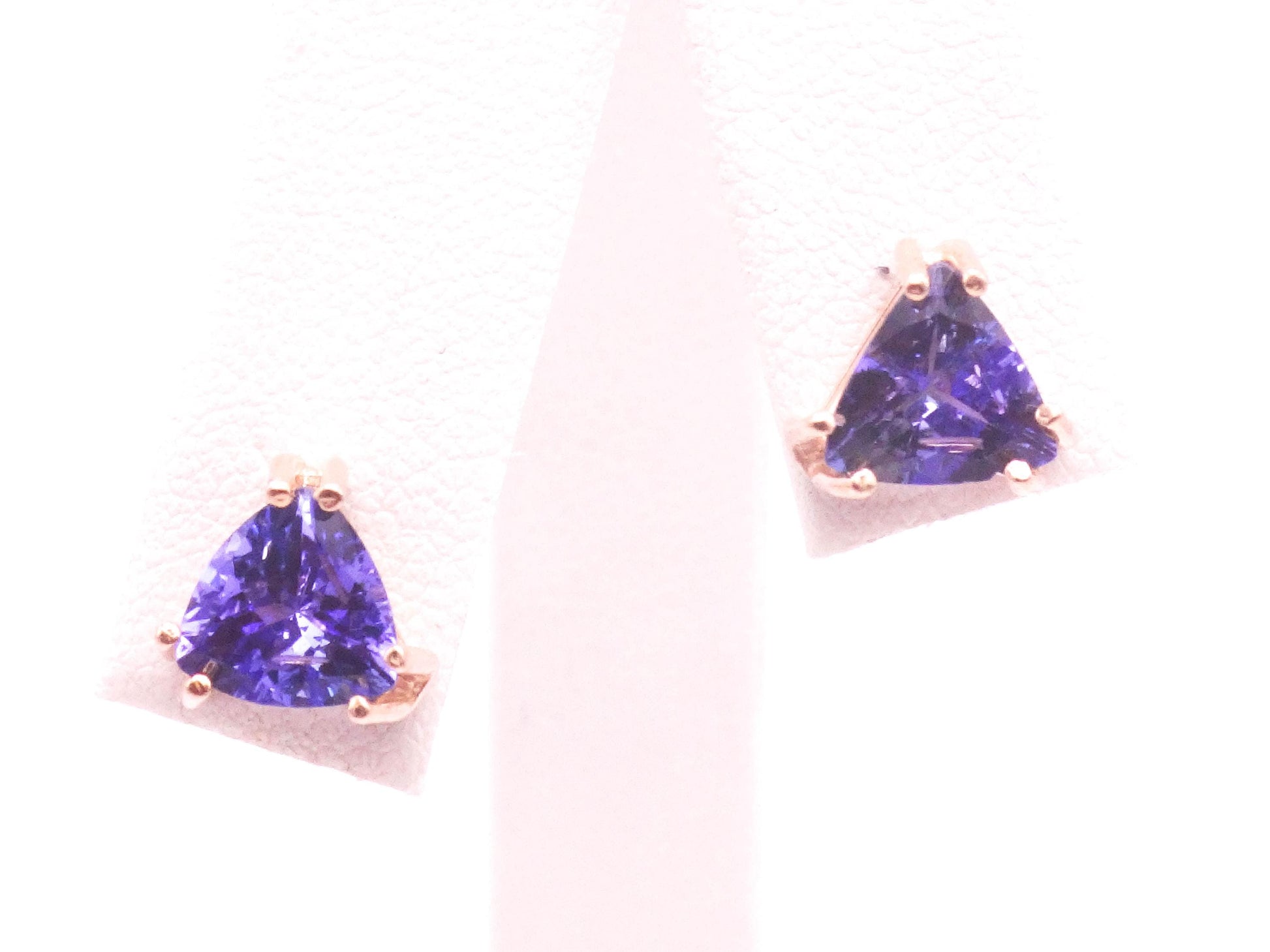Vintage 14k Yellow Gold Tanzanite Stud Earrings, Triangle Shaped Purple Blue Studs
