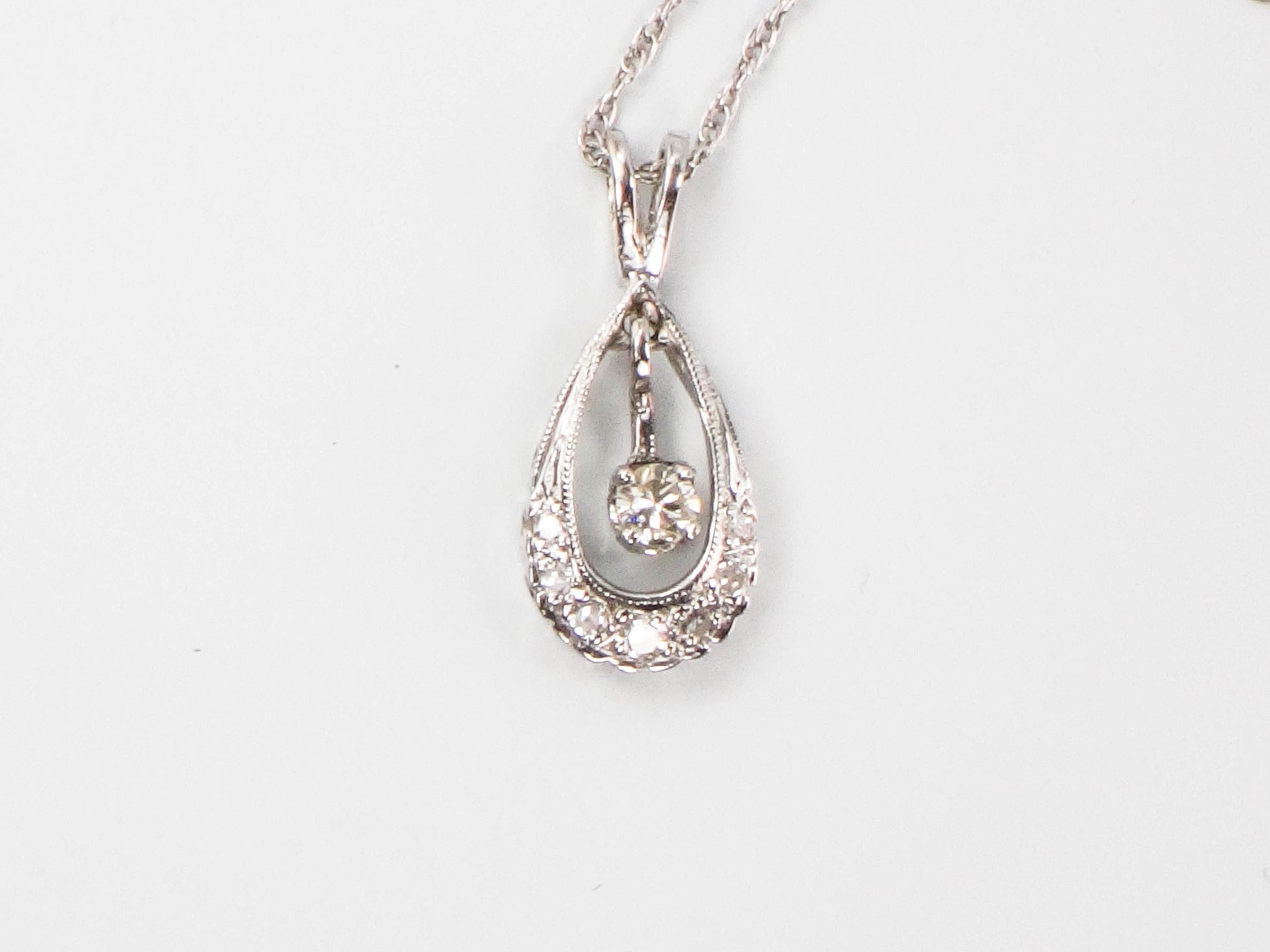 Vintage 14k Gold Natural Diamond Drop Teardrop Shaped Pendant Necklace 21"
