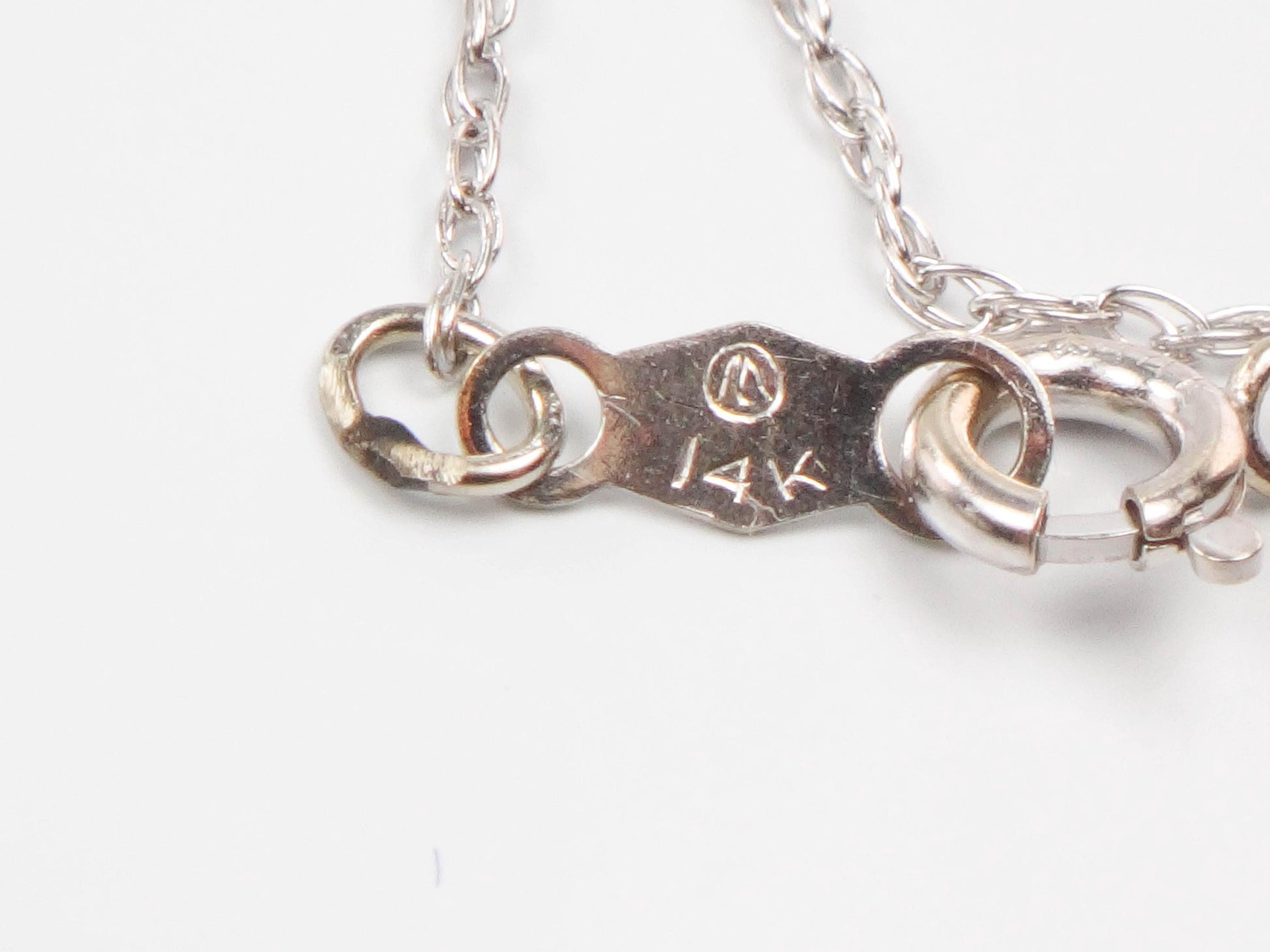 Vintage 14k Gold Natural Diamond Drop Teardrop Shaped Pendant Necklace 21"