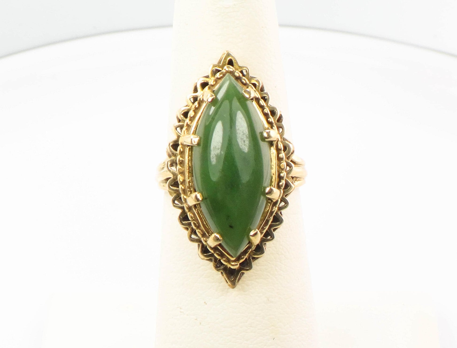 Vintage 14k Yellow Gold Chrysoprase Marquise Ring - Size 6