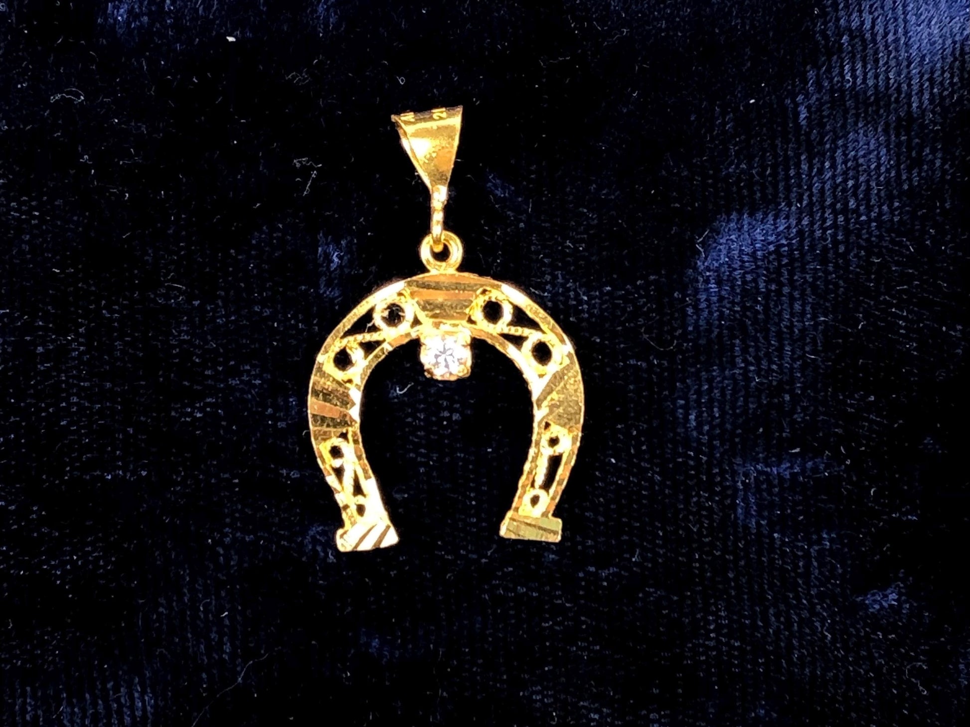 Vintage Solid 21k Yellow Gold Cubic Zirconia Horse Shoe Pendant, Good Luck Charm