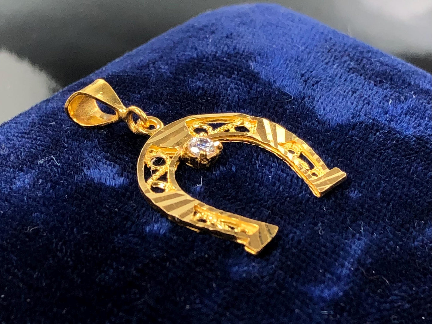 Vintage Solid 21k Yellow Gold Cubic Zirconia Horse Shoe Pendant, Good Luck Charm