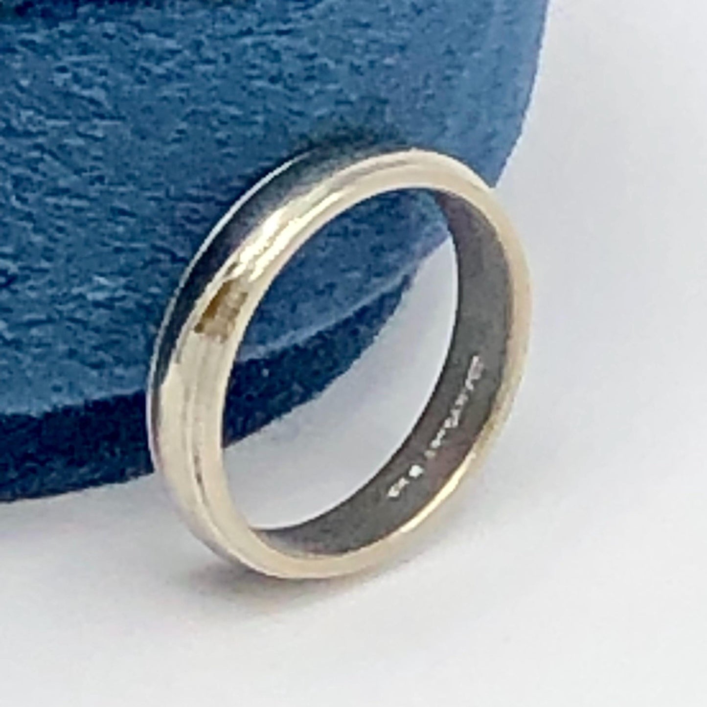 Vintage 14k White Gold ArtCarved Wood Beaded Ribbed Edge Wedding Band, Solid Gold 3.75 MM Stacking Ring, Size 5
