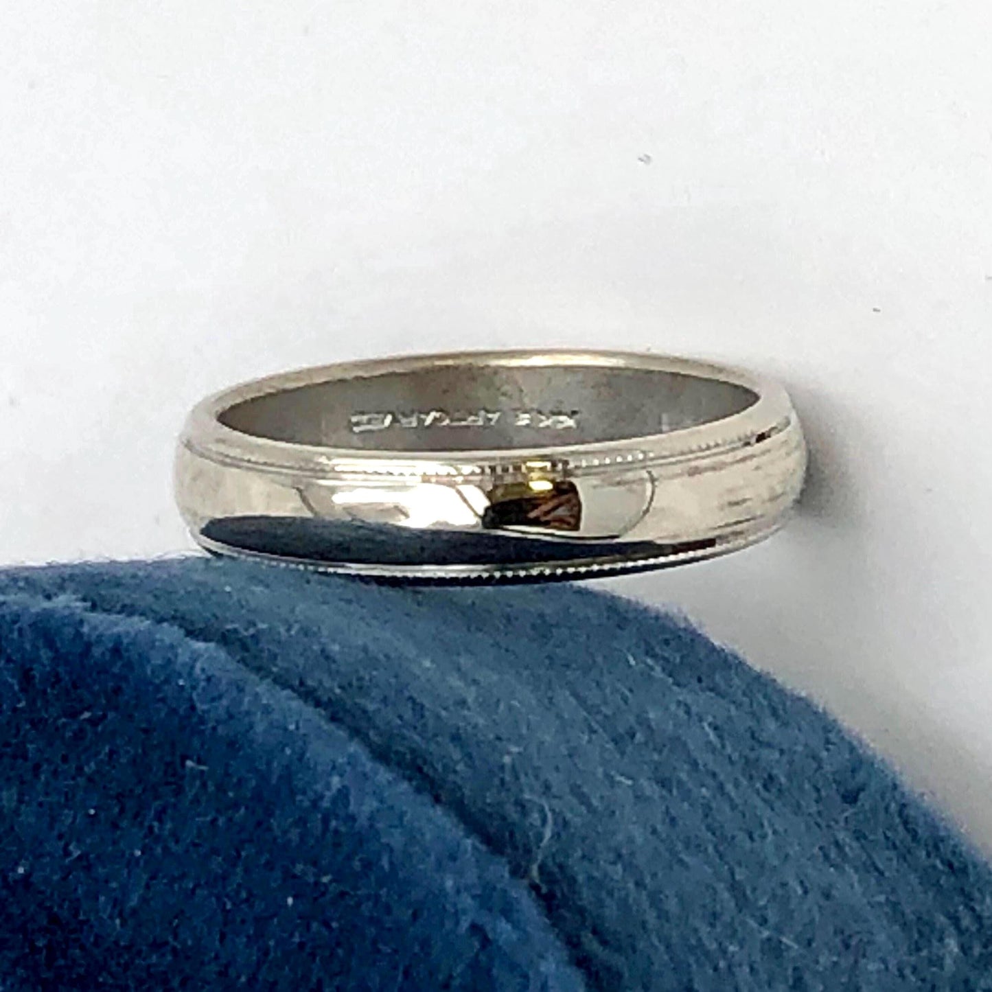 Vintage 14k White Gold ArtCarved Wood Beaded Ribbed Edge Wedding Band, Solid Gold 3.75 MM Stacking Ring, Size 5