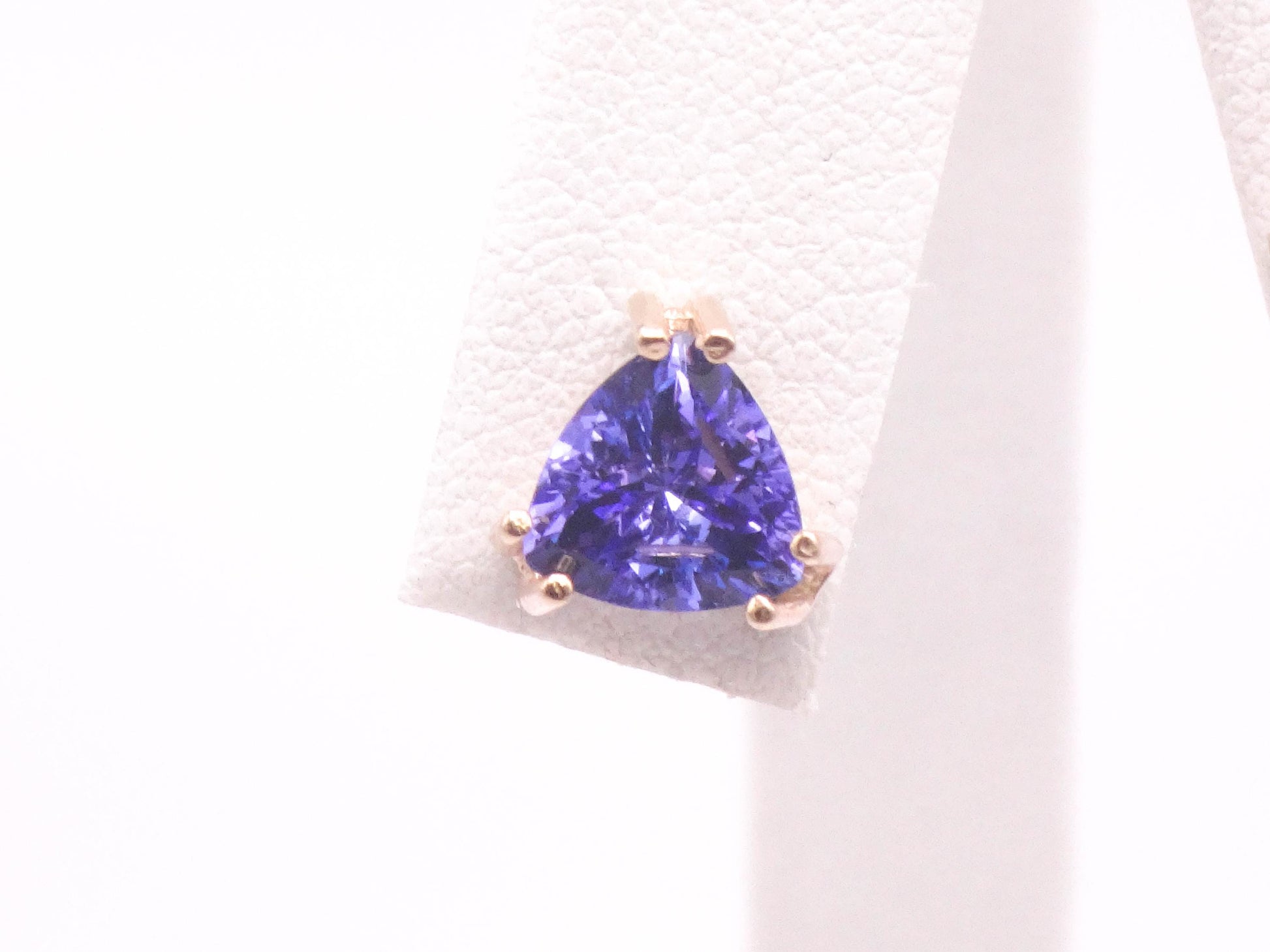 Vintage 14k Yellow Gold Tanzanite Stud Earrings, Triangle Shaped Purple Blue Studs