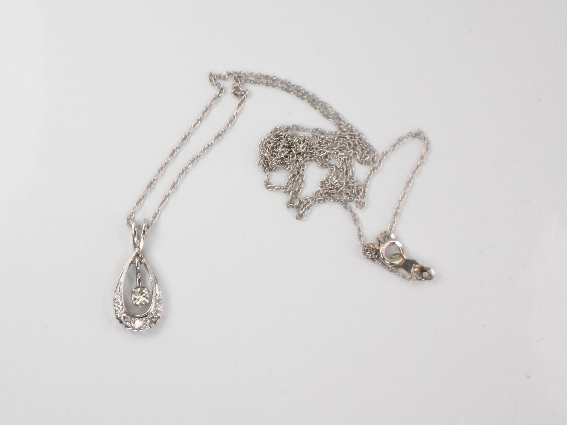 Vintage 14k Gold Natural Diamond Drop Teardrop Shaped Pendant Necklace 21"