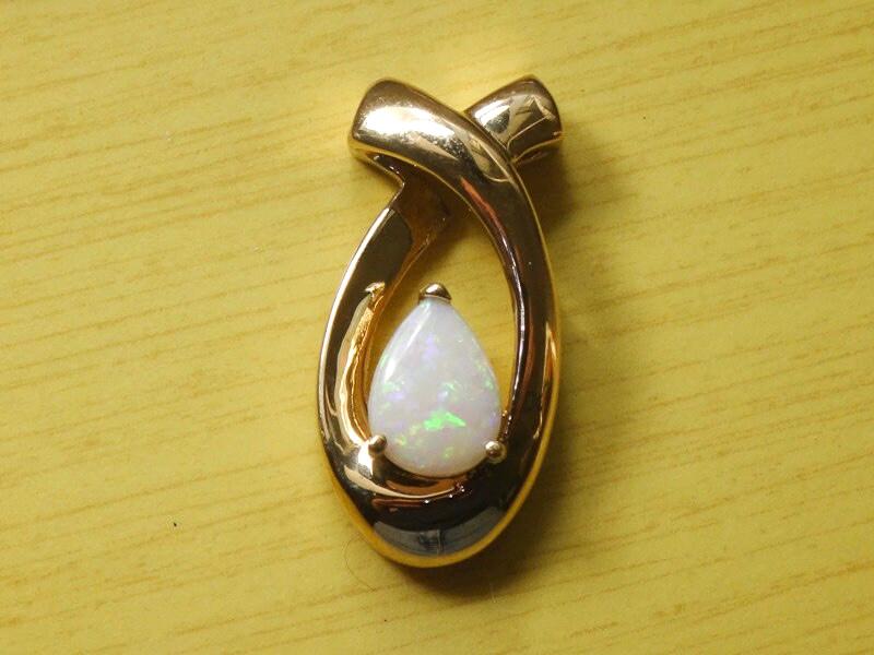 Vintage Large 14k Yellow Gold Natural Opal Slide Pendant