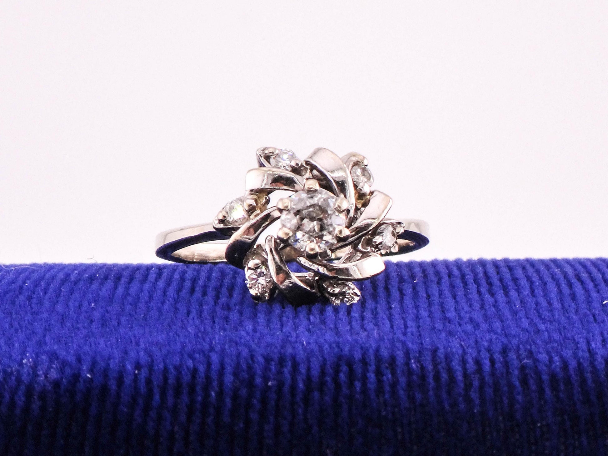Vintage 14k White Gold Old Mine Cut Diamond Swirl Ring