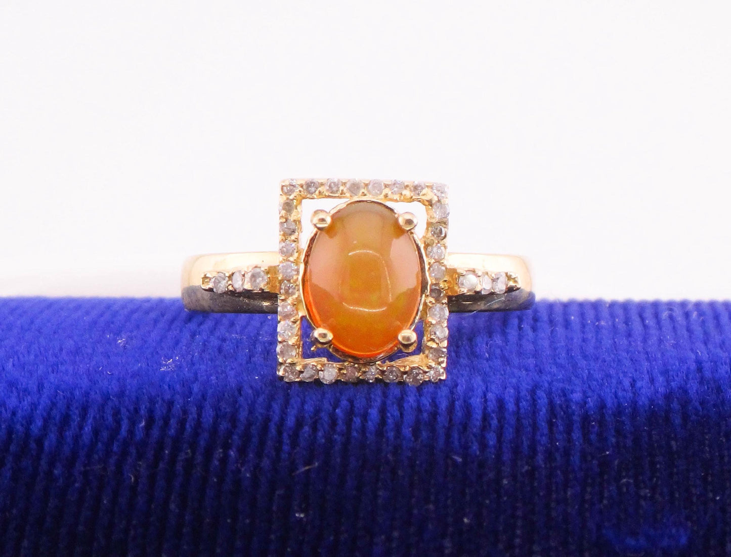 Vintage 14k Yellow Gold Fire Opal Diamond Halo Ring - Size 7