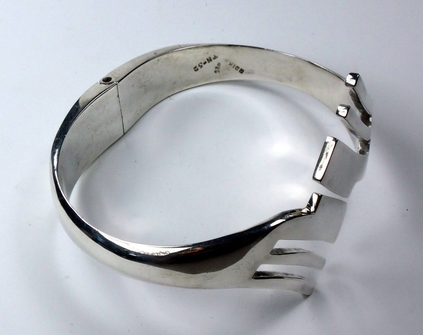Vintage Large Sterling Silver Modernist Hinged Bangle Bracelet Heavy Taxco Mexico Silver