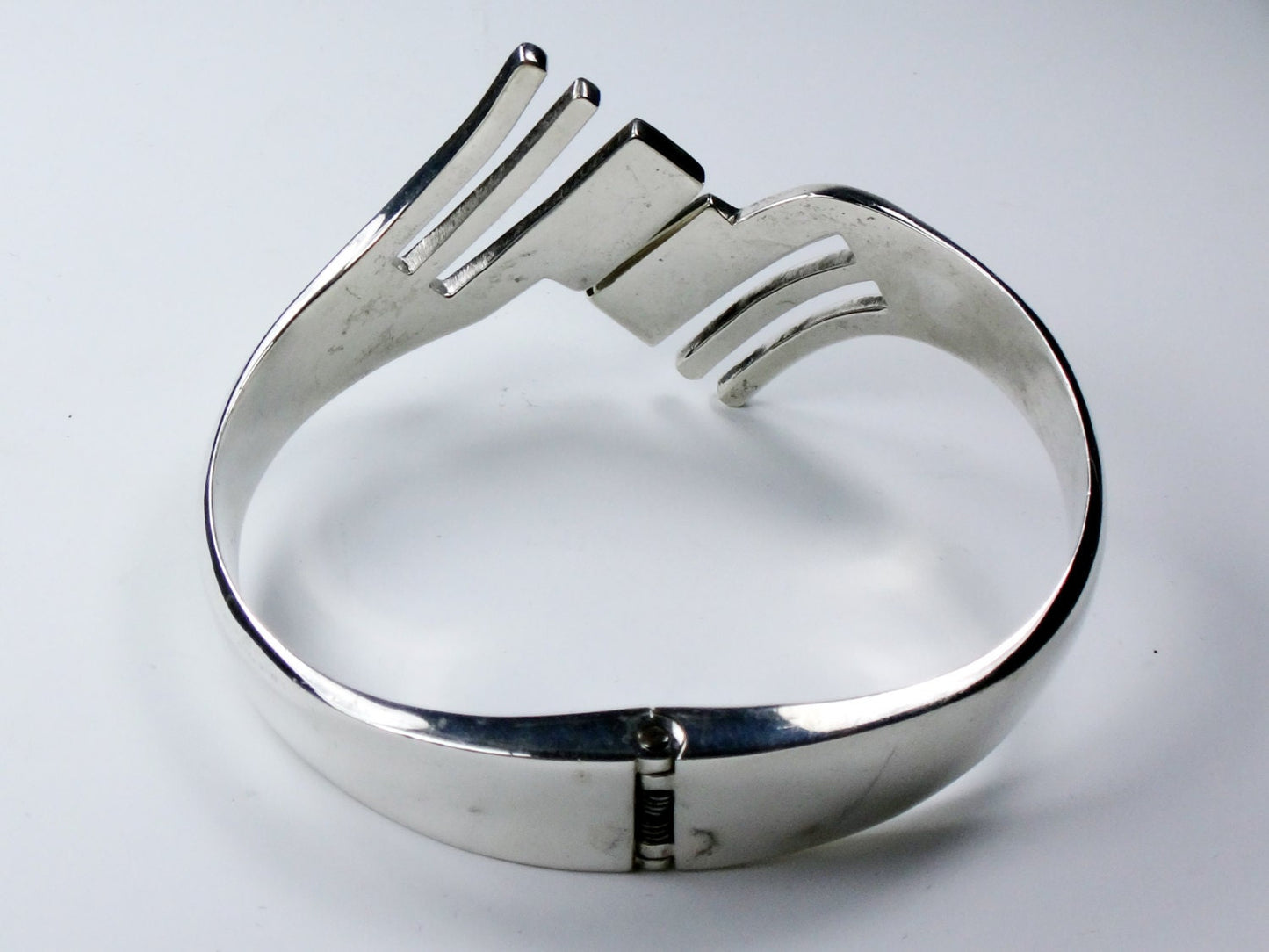 Vintage Large Sterling Silver Modernist Hinged Bangle Bracelet Heavy Taxco Mexico Silver