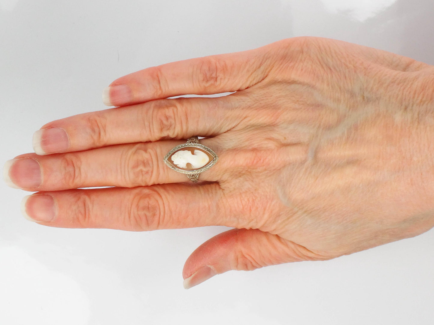 Vintage Art Deco 14k White Gold Cameo Ring, Filigree Marquise Shaped Shell Cameo Ring Size 5