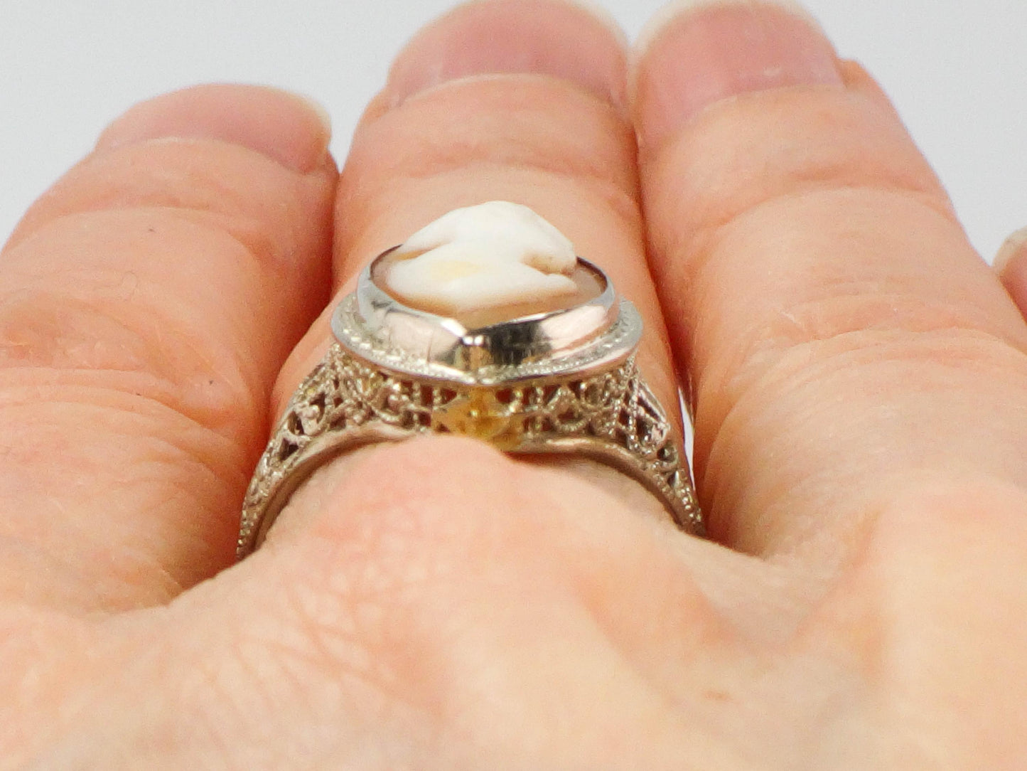 Vintage Art Deco 14k White Gold Cameo Ring, Filigree Marquise Shaped Shell Cameo Ring Size 5