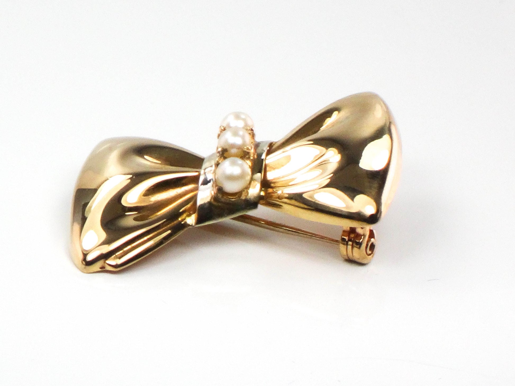 Vintage 14k Gold Bow Pin: Pearl Bow Tie Brooch