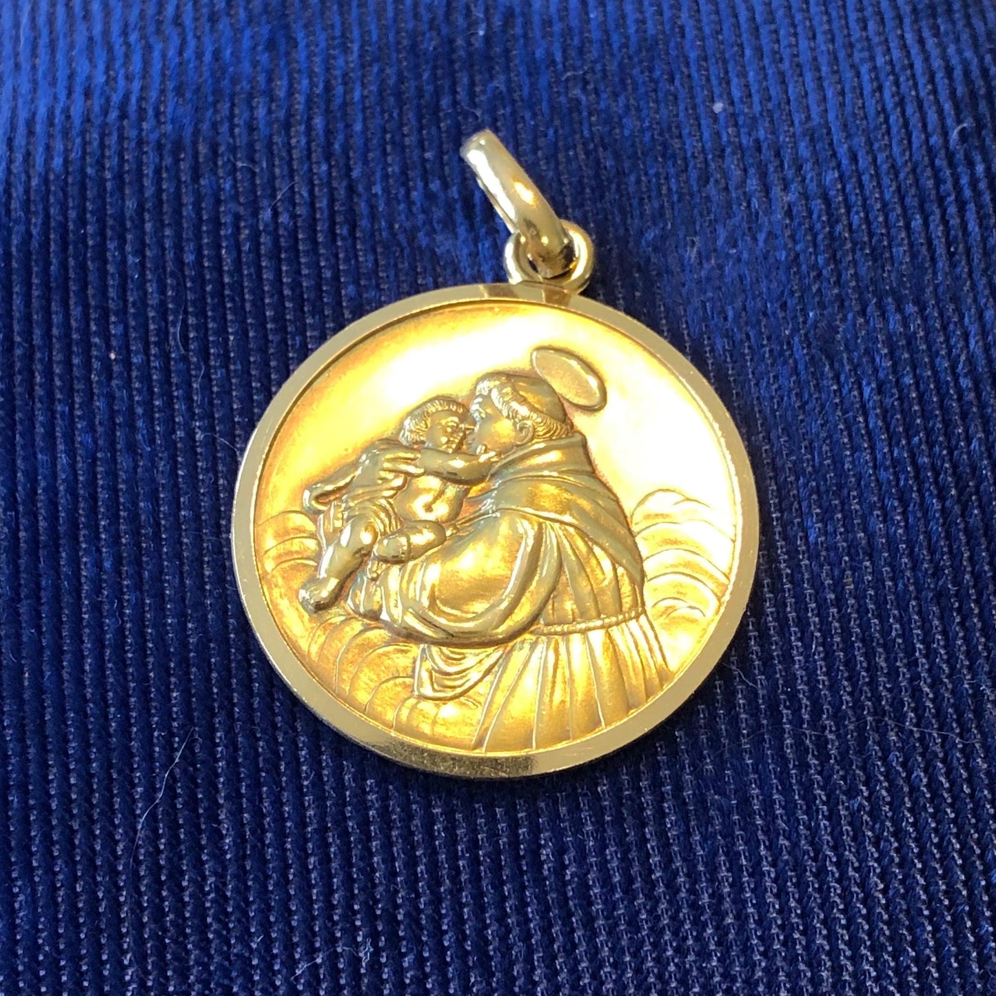 Vintage Solid 18k Gold St. Anthony Medal
