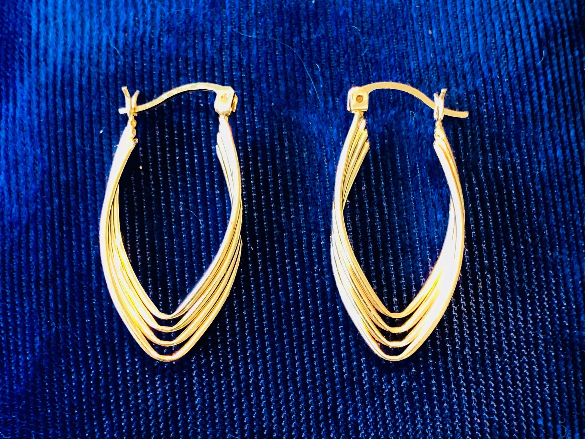 Vintage 14k Yellow Gold U Shape Hoop Earrings