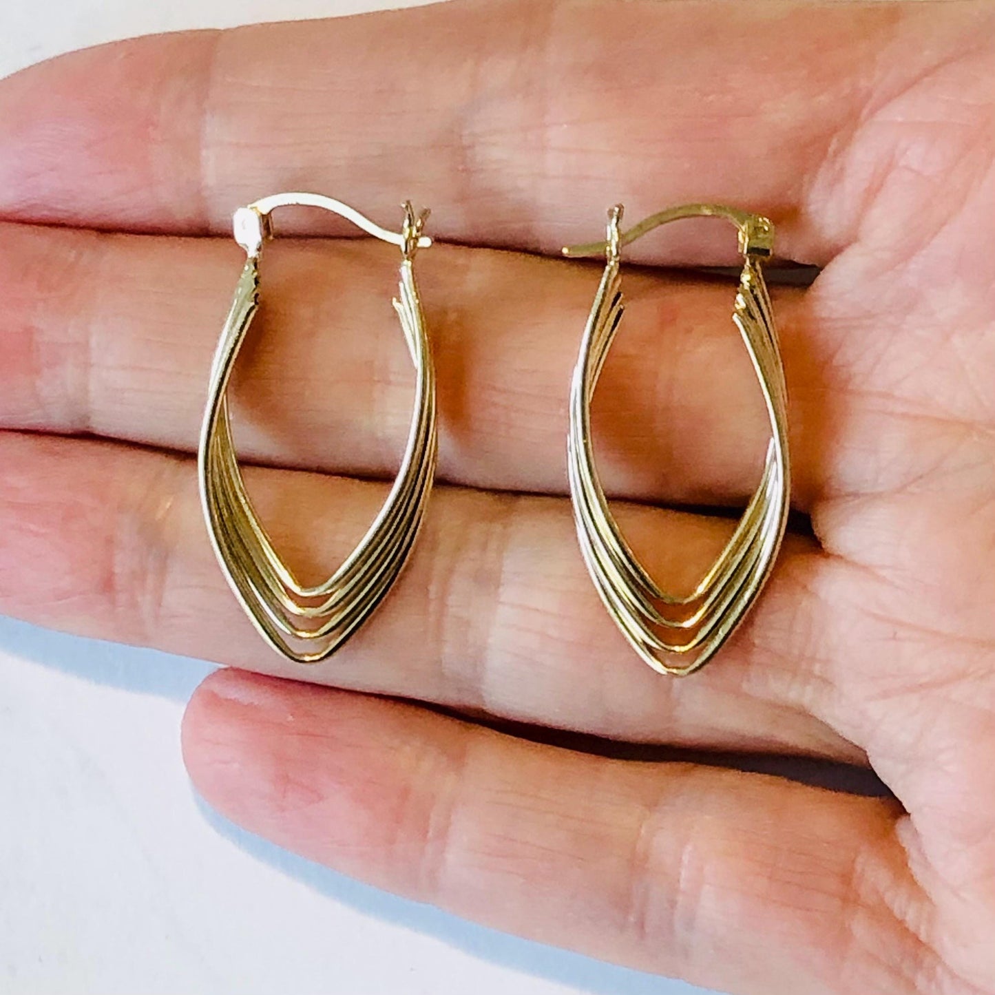 Vintage 14k Yellow Gold U Shape Hoop Earrings