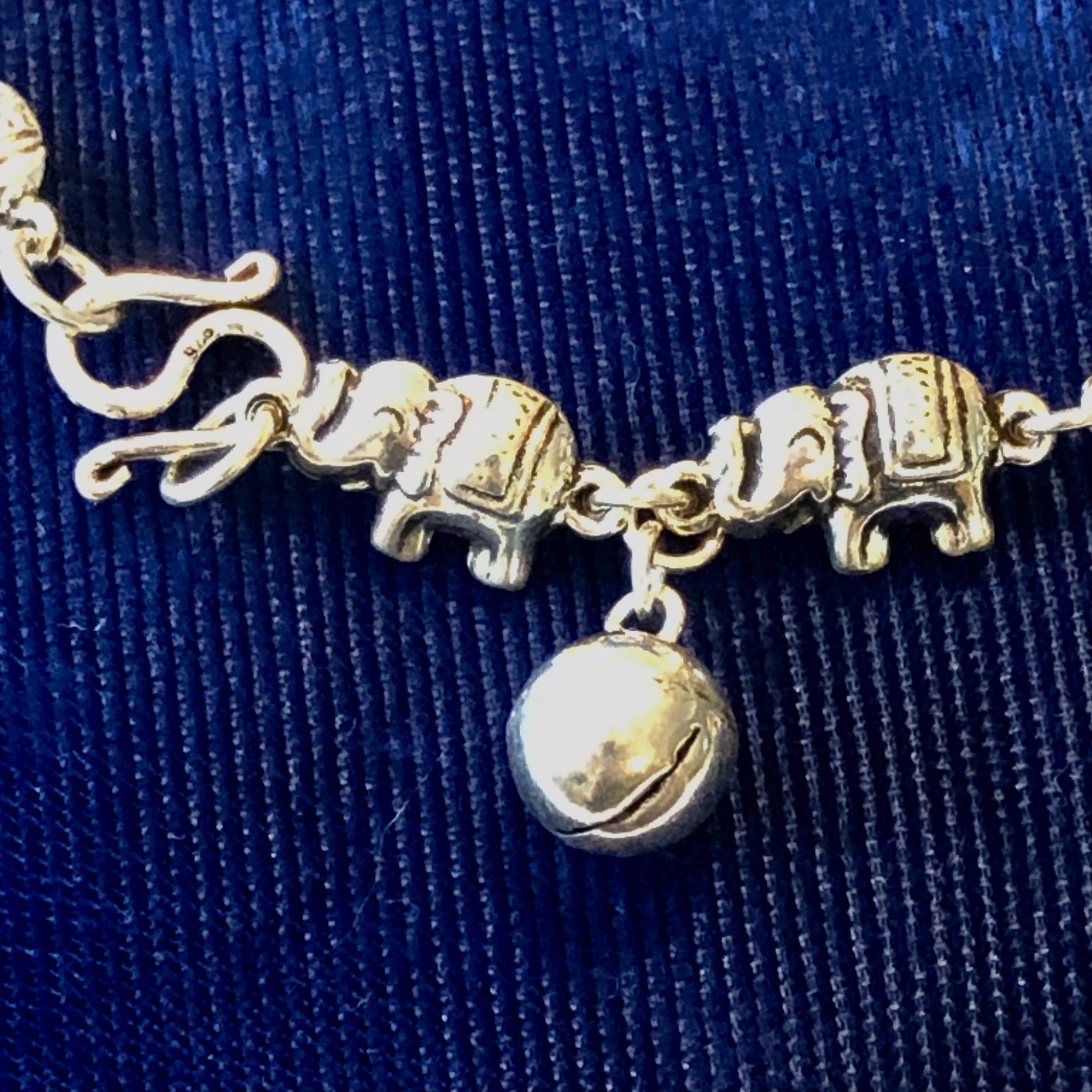 Vintage Sterling Silver Tiny Marching Elephants Bracelet with Bell, 925 Good Luck Bracelet 7.5"