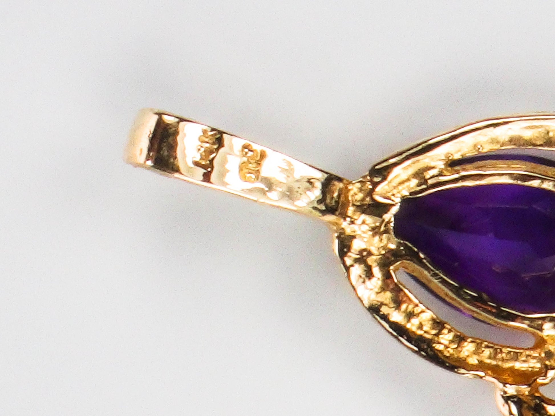 Vintage 14k Yellow Gold Amethyst Teardrop Pendant: February Birthstone