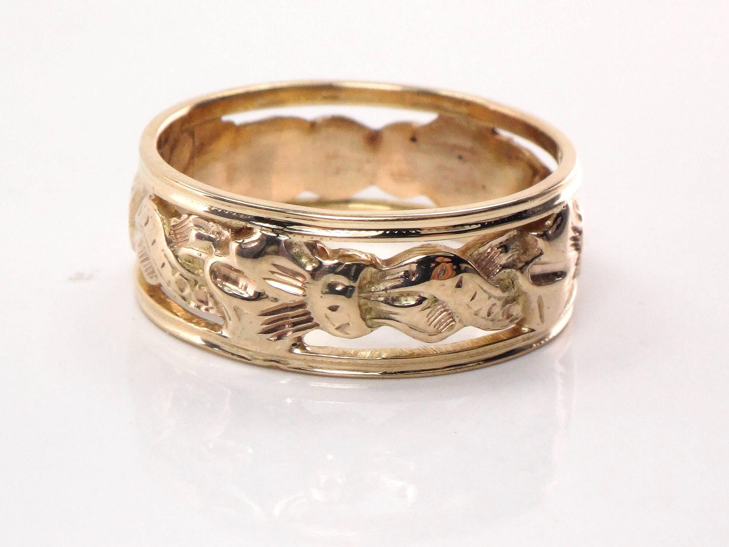 Vintage 14k Yellow Gold Wedding Band: Pierced Ribbon Bow Design, Size 8.75