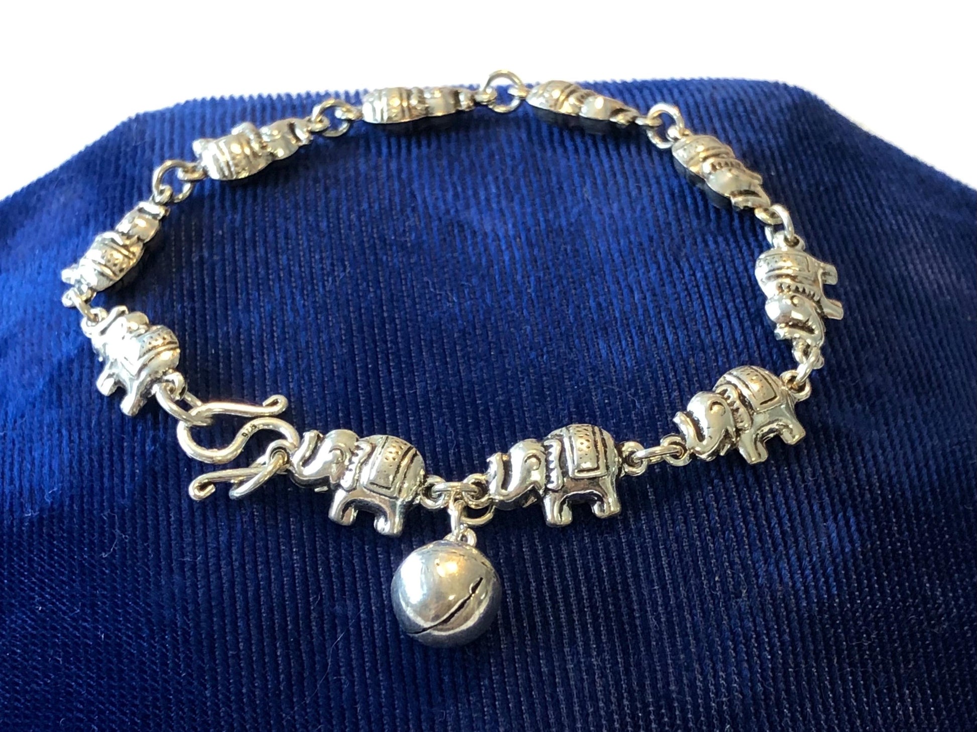Vintage Sterling Silver Tiny Marching Elephants Bracelet with Bell, 925 Good Luck Bracelet 7.5"