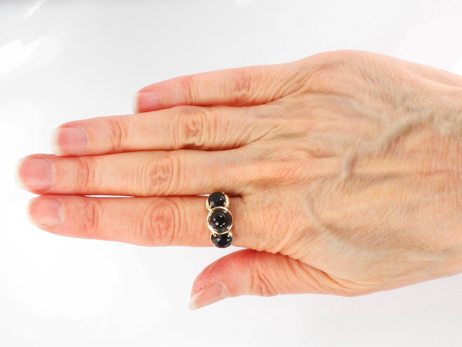 Vintage 14k Yellow Gold Black Onyx Three Stone Ring Size 6.75